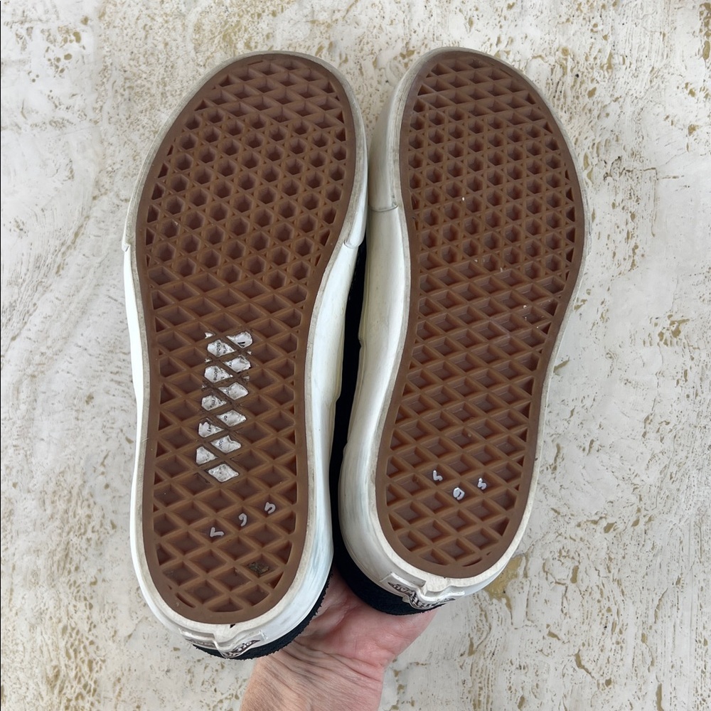 Vans Black Animal Era Embossed Platform Trainers Womens 8, men’s 6.5 - Picture 8 of 11